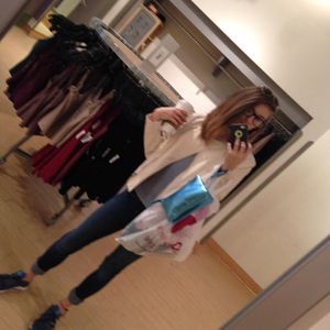 Meet your Posher, Hailey